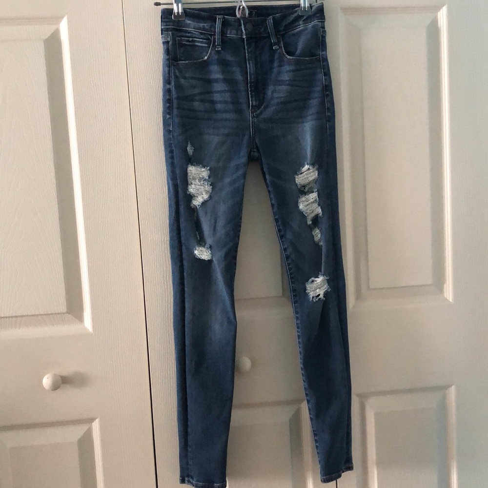 Abercrombie & Fitch Ripped Jeans!!